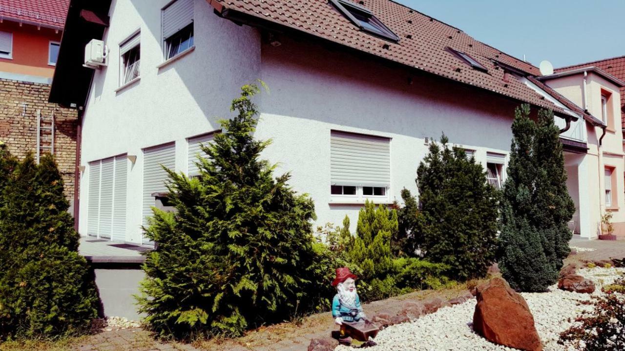 White House 'Privatzimmer' 만하임 외부 사진